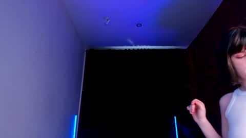 Snapshot of mary_backerr chatting on May 11, 2026, 1:28 pm Mary online show from May 11, 2026, 1:28 pm