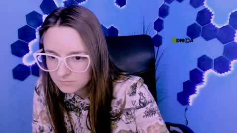 mary_is_cool online show from April 6, 2026, 8:48 am