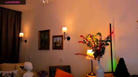 Snapshot of mary_marlow chatting on February 28, 2025, 9:12 pm Mary online show from February 28, 2025, 9:12 pm