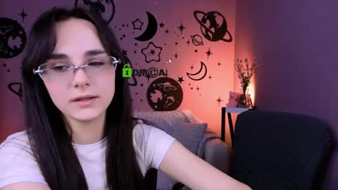 Mary online show from April 18, 2026, 7:18 pm