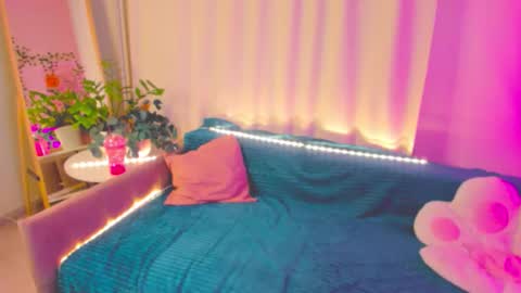 Mary online show from February 5, 2026, 2:27 am