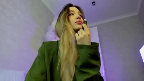 HelIo  Everyone Im MaryWelcome  to my room and  lets have  a good  time  together with me   online show from April 19, 2026, 8:57 am