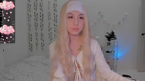 Snapshot of mary_tim chatting on January 23, 2025, 1:35 pm Maryana online show from January 23, 2025, 1:35 pm