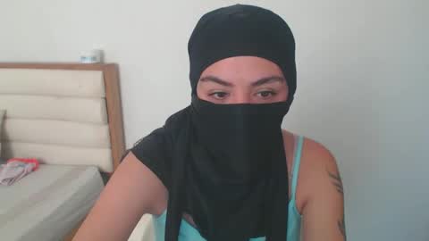 Snapshot of maryam_arabicmilk chatting on February 16, 2025, 7:16 pm maryam_arabicmilk online show from February 16, 2025, 7:16 pm