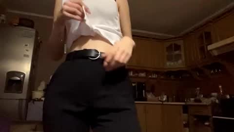 Snapshot of maryannaplateros chatting on March 3, 2026, 6:14 pm Tessa online show from March 3, 2026, 6:14 pm