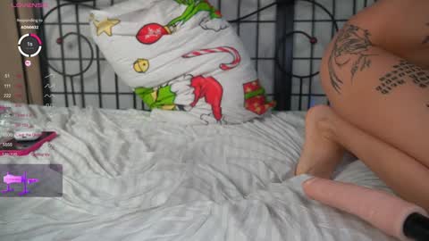Snapshot of marybrent chatting on January 12, 2025, 4:29 pm Im Emily my private is open for youmy panties are already waiting for you to wet them online show from January 12, 2025, 4:29 pm