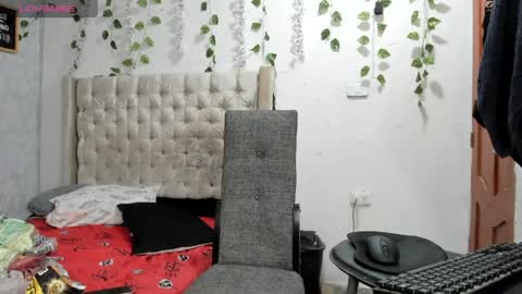 Marycurvy online show from June 4, 2026, 8:26 pm