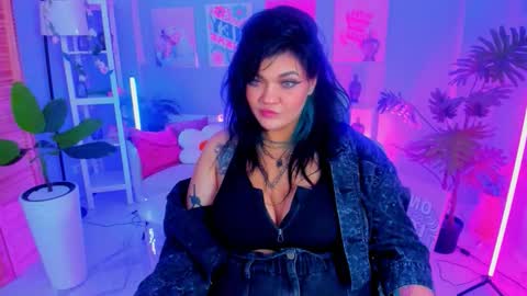 Mary online show from October 17, 2025, 9:17 pm