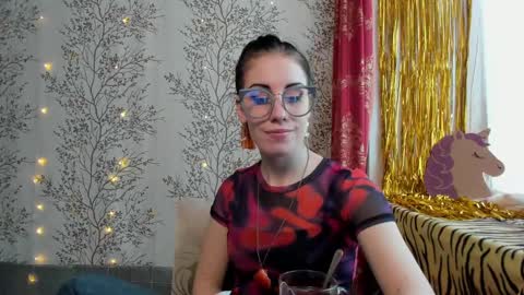 Snapshot of marylou_ chatting on January 26, 2025, 8:25 am Mary Lou online show from January 26, 2025, 8:25 am