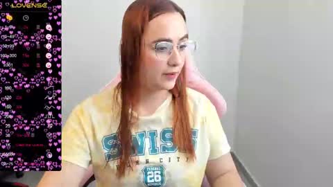 Dulce Maria online show from February 26, 2025, 4:56 pm