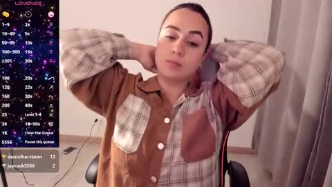 Dulce Maria online show from October 30, 2025, 3:19 am