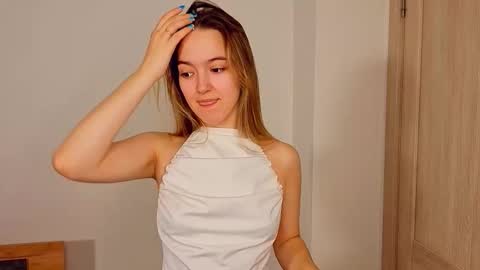 Snapshot of marysparkl chatting on December 4, 2025, 7:44 pm Mary online show from December 4, 2025, 7:44 pm