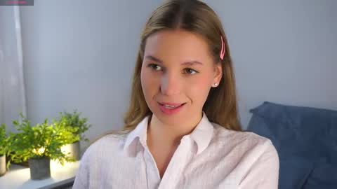 Sunny online show from March 6, 2026, 9:55 pm