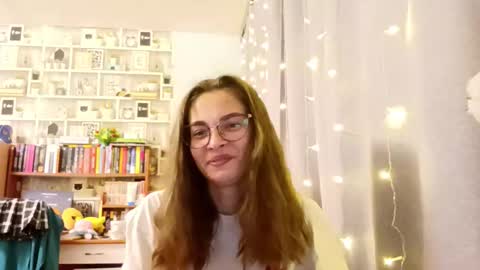 Kelly online show from March 17, 2026, 12:08 pm