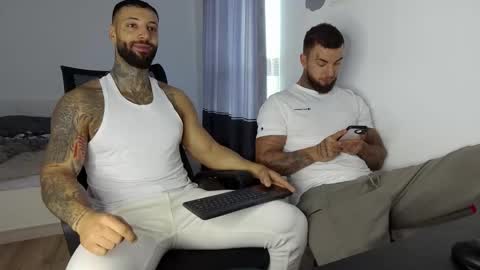 Snapshot of masculineguy69 chatting on October 14, 2025, 6:47 am masculineguy69 online show from October 14, 2025, 6:47 am