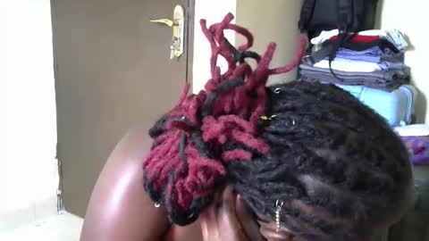 Cate online show from November 17, 2025, 10:10 am