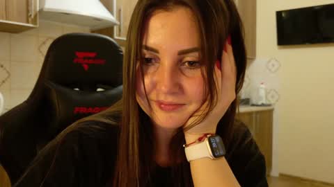 Snapshot of masha_queen chatting on February 4, 2025, 6:27 pm Masha online show from February 4, 2025, 6:27 pm