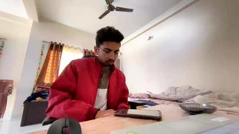 Mask Boy online show from December 11, 2024, 3:13 am