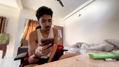 Mask Boy online show from January 22, 2025, 4:02 am