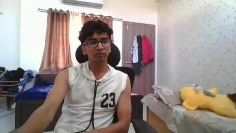 Mask Boy online show from January 8, 2026, 5:32 am