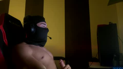 Snapshot of maskedheat_ chatting on July 25, 2026, 10:51 pm maskedheat_ online show from July 25, 2026, 10:51 pm