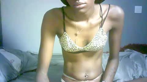 maskgang001 online show from February 4, 2026, 2:06 am