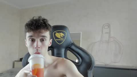 Mason online show from October 12, 2025, 1:32 pm