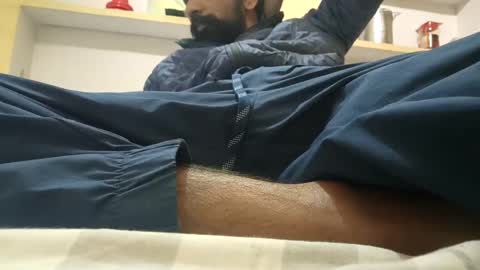 Mass online show from December 1, 2025, 10:31 am