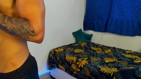 Snapshot of massatgeserotics chatting on January 10, 2025, 11:29 pm I Am Odin  online show from January 10, 2025, 11:29 pm