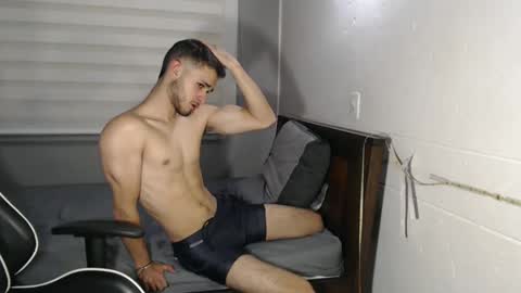 massimo online show from February 4, 2025, 11:49 pm