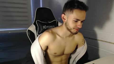 massimo online show from March 8, 2025, 5:11 pm