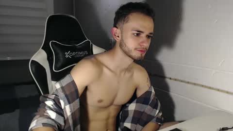 massimo online show from March 11, 2025, 11:59 pm