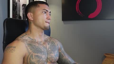 Snapshot of massimo_rizzo_ chatting on November 22, 2025, 7:02 pm Massimo online show from November 22, 2025, 7:02 pm