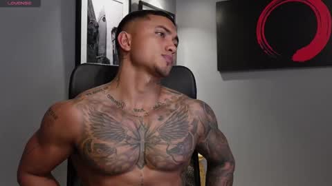 Snapshot of massimo_rizzo_ chatting on November 27, 2025, 3:08 am Massimo online show from November 27, 2025, 3:08 am