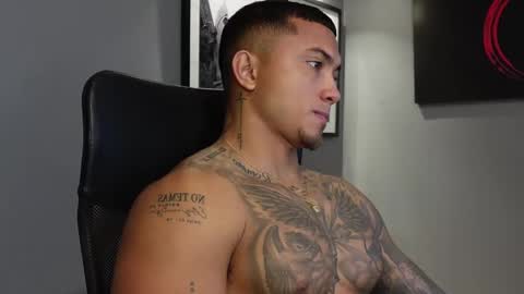 Snapshot of massimo_rizzo_ chatting on November 29, 2025, 9:18 pm Massimo online show from November 29, 2025, 9:18 pm