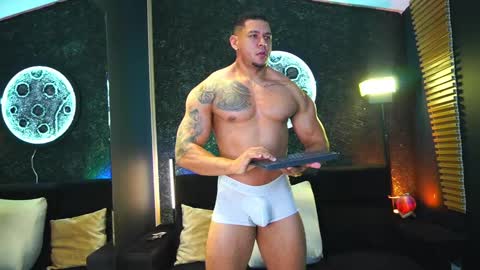 massimowalton2 online show from March 9, 2025, 12:53 pm