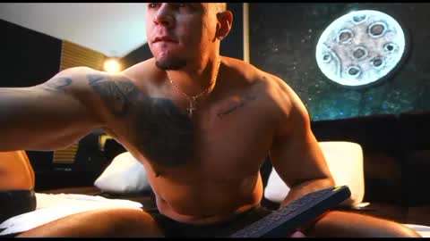 massimowalton2 online show from November 2, 2025, 12:07 pm