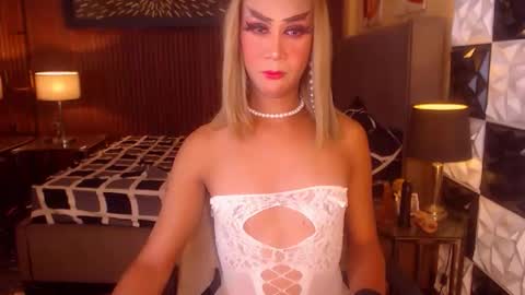 massivecockasiants online show from April 18, 2026, 7:29 pm