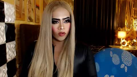 massivecocktaira online show from April 19, 2026, 10:45 pm