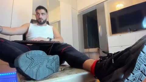 Matthew online show from October 16, 2025, 7:37 pm