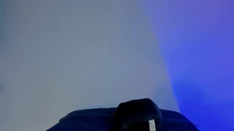 Kamila online show from March 3, 2026, 3:23 am