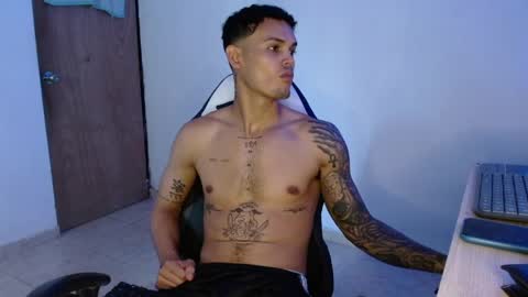 master_black777 online show from April 20, 2026, 2:09 pm