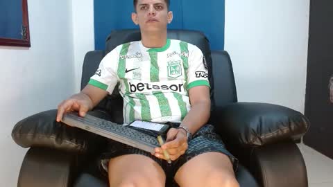 master melo online show from November 11, 2025, 4:29 pm