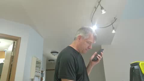 Master Thorn online show from September 18, 2025, 8:33 pm