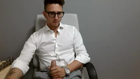 Snapshot of masterboss_fl chatting on July 23, 2026, 11:41 am Master Boss online show from July 23, 2026, 11:41 am
