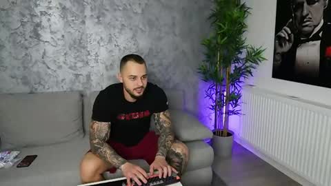 masterkingmuscle online show from February 16, 2026, 8:38 pm