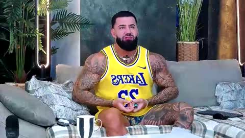 masterkingofmuscle online show from November 10, 2025, 8:46 am