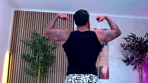 masterkingofmuscle online show from May 4, 2026, 9:22 pm