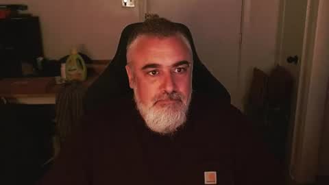 Snapshot of mastermcgirt chatting on June 26, 2026, 2:38 am Dave online show from June 26, 2026, 2:38 am