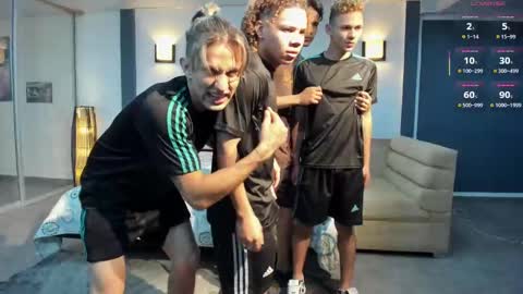 Team Cris Darwin- Fernando- Stiven- David online show from February 23, 2025, 2:46 pm